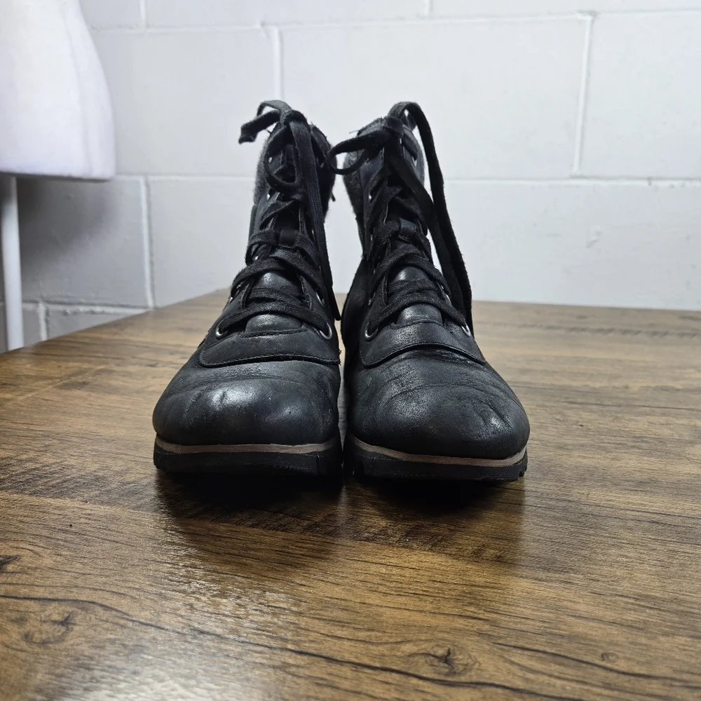 Sorel Harlow Conquest Black Ankle Boots